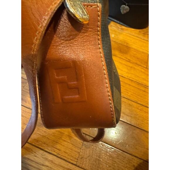 Fendi canvas stripe flap close shoulder bag purse (4000 - Picture 9 of 13